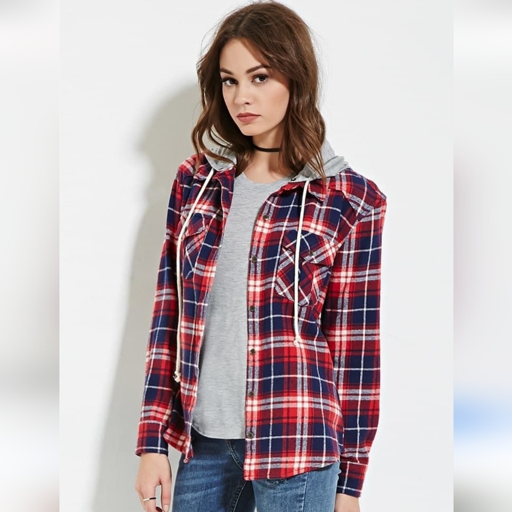 Women's TNA Classic Hooded Red Plaid Boyfriend Shirt - Size M Great Condition